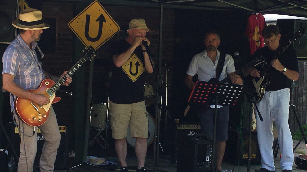 U-Turn live at The George Hurst Green