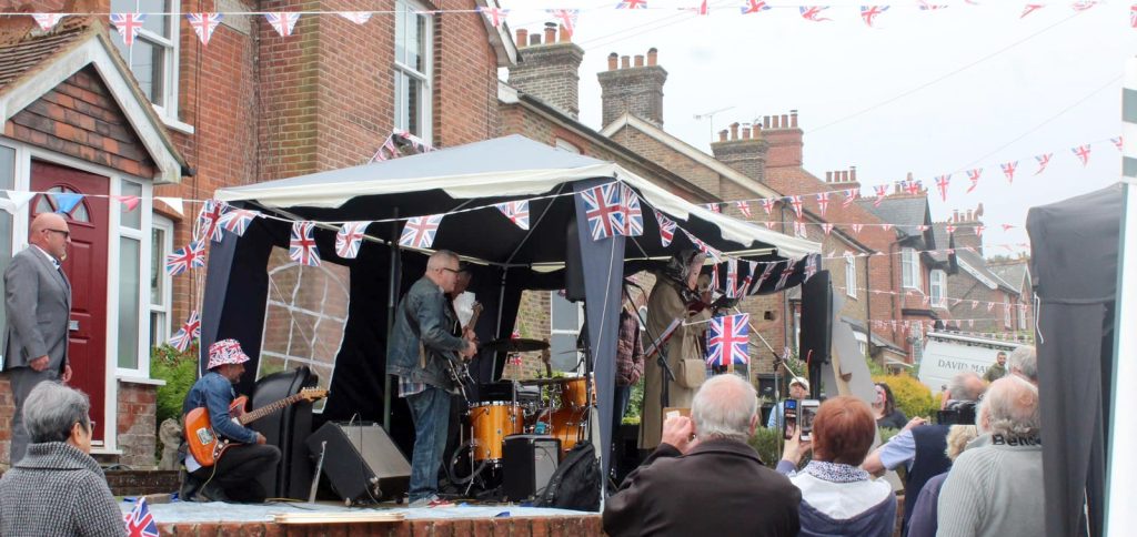 U-Turn @ Pilmer Road Platinum Jubilee Street Party Crowborough